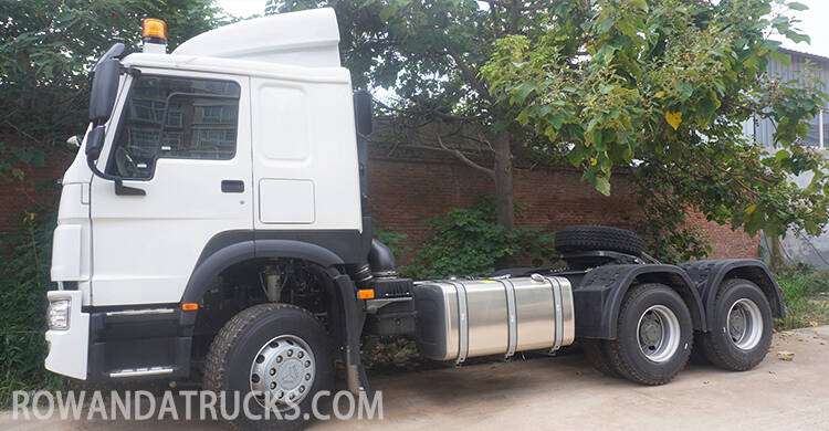 Howo 6x4 430 Truck Tractor for Sale in Rwanda