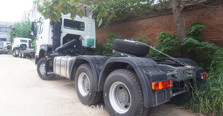 Howo 6x4 430 Truck Tractor for Sale in Rwanda