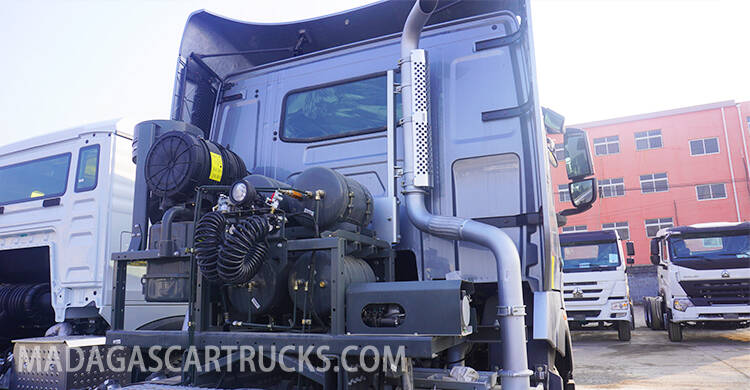 Howo 6x4 430 Truck Horse for Sale in MICD Rwanda