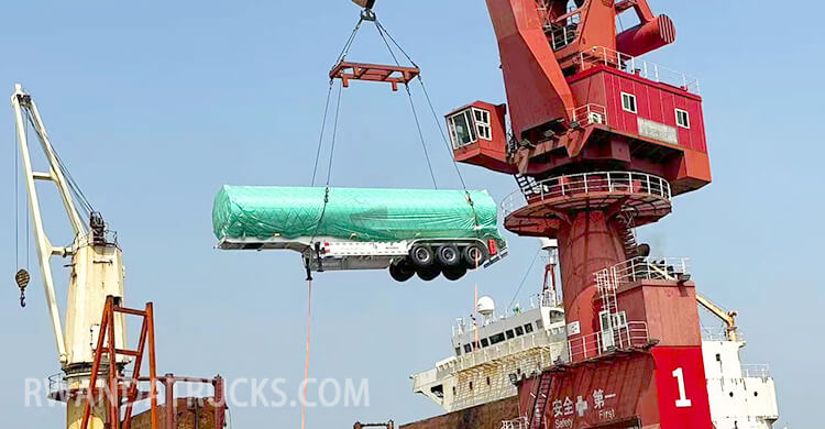 3 Axle Oil Tanker Trailer for Sale in Rwanda