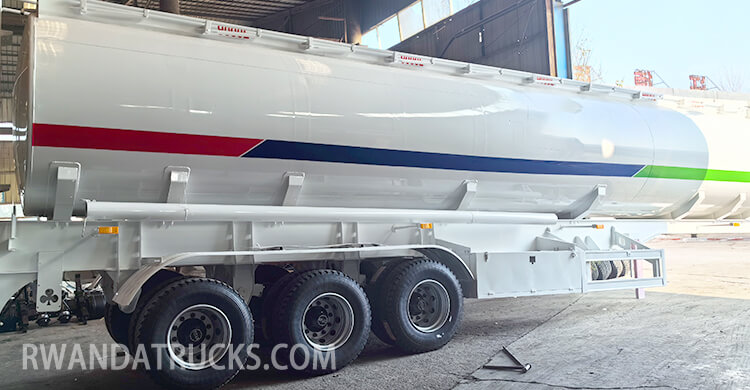 3 Axle Oil Tanker Trailer for Sale in Rwanda