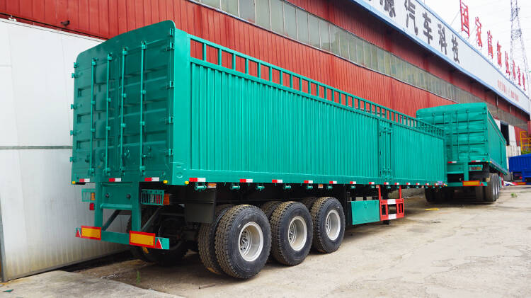 3 Axle Livestock Trailer for Sale Price in Rwanda