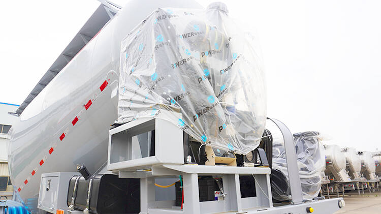 Tri Axle Cement Bulker Truck for Sale Price in Kigali Rwanda