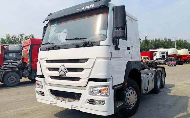 Used Howo Tractor Truck for Sale in Rwanda