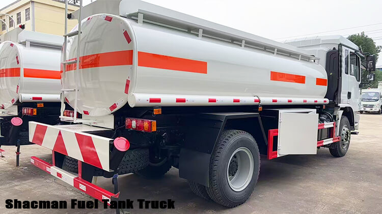Used Shacman Fuel Tanker Truck for Sale in Rwanda