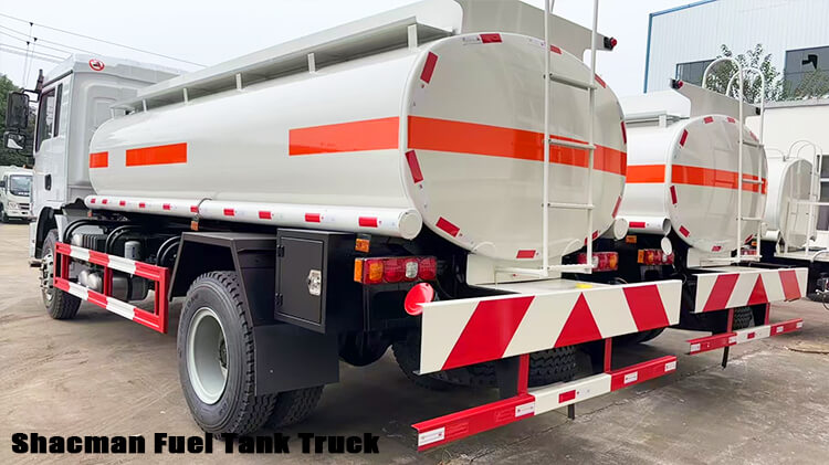 Used Shacman Fuel Tanker Truck for Sale in Rwanda