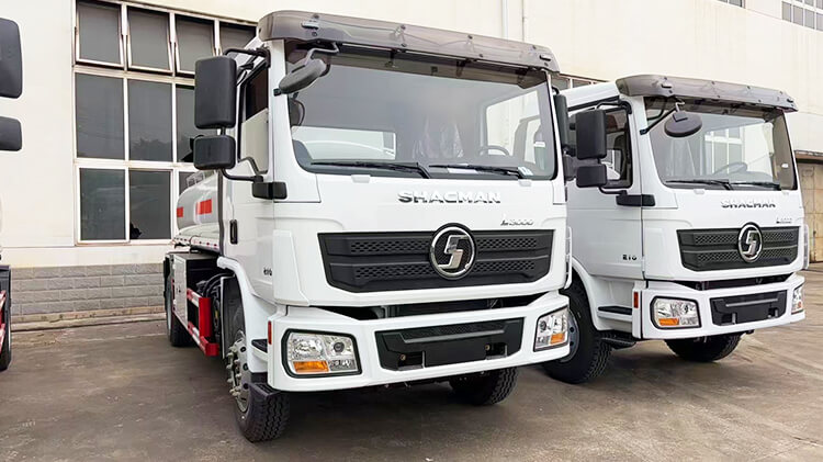 Used Shacman Fuel Tanker Truck for Sale in Rwanda