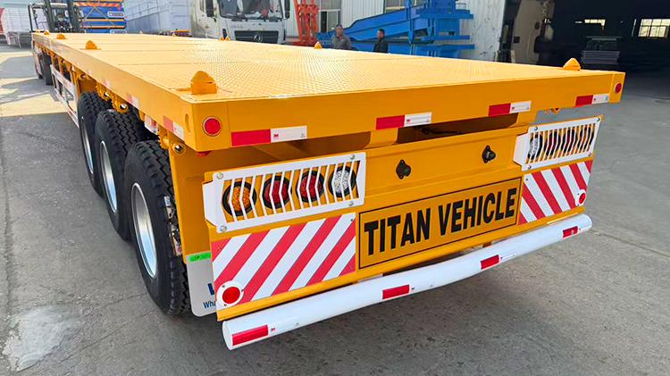 3 Axle Flatbed Trailer for Sale in Dar es Salaam